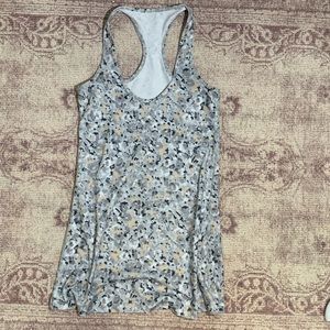 Lululemon | Not So Petite Fleur Silver Spoon Tank
